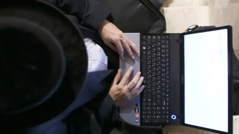 Haredim on the web