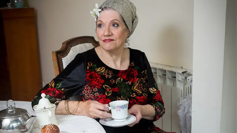 לראות את האדם, להלביש את הנשמה