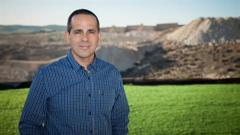 יניב מרמלשטיין