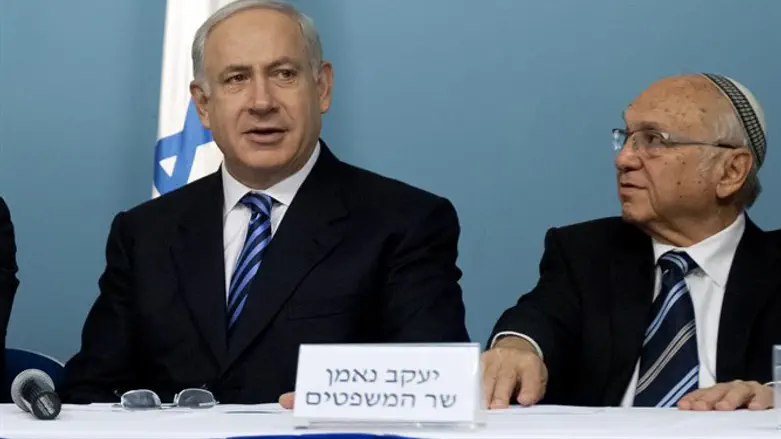 נגזלה ממנו האפשרות לחולל מהפכה במערכת המשפט. יעקב נאמן ז"ל עם בנימין נתניהו