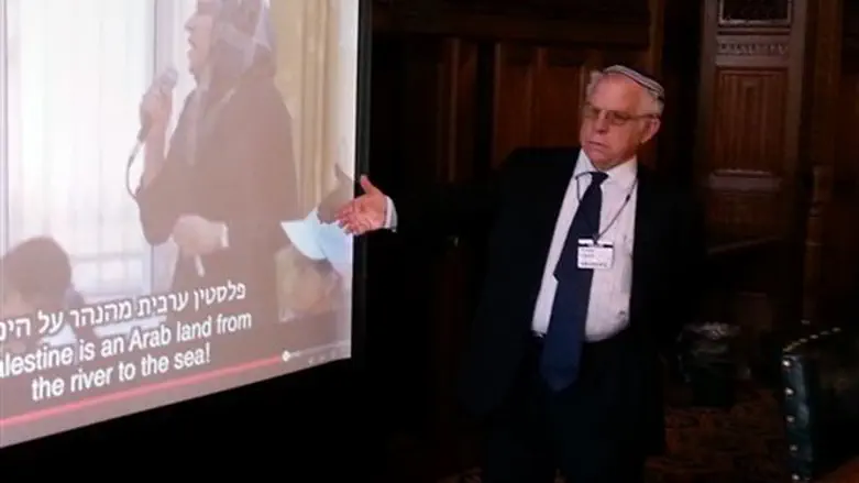 דוד בדין בתדרוך