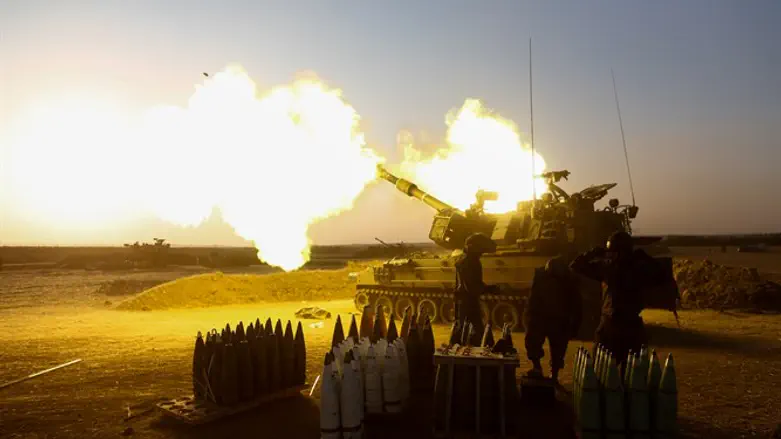 Fire towards Gaza (archive)