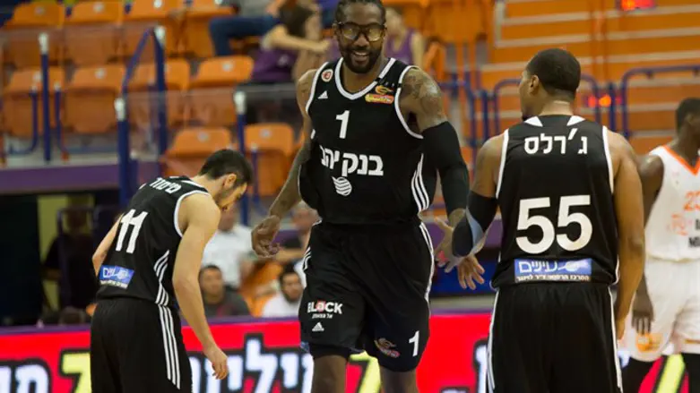 ג'רלס וסטודמאייר. סחפו את ירושלים לחצי הגמר