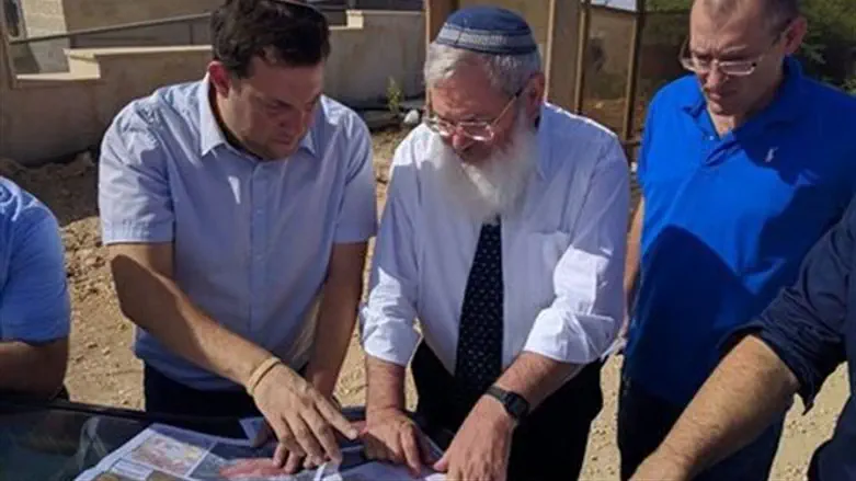 מתכננים את הכביש