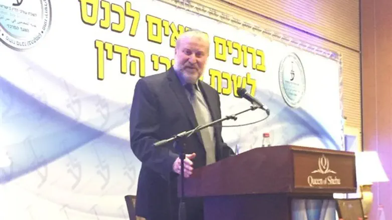 אביחי מנדלבליט