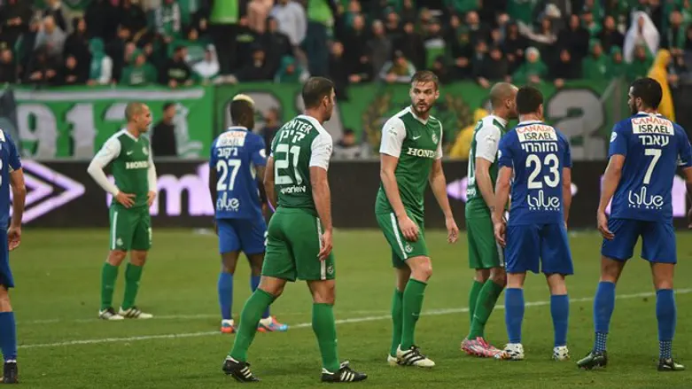 שחקני חיפה הערב מול הקריה. תבוסה