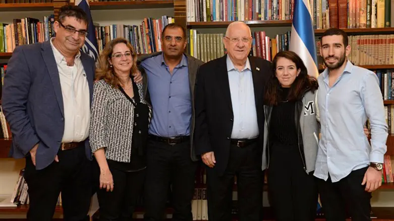 ריבלין עם בני המשפחה