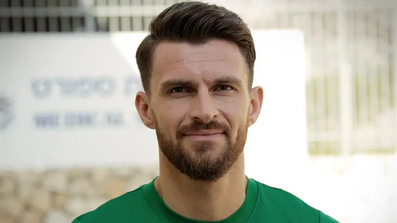 אלושי. סובל מפציעות מתמשכות. יגאל את חיפה?