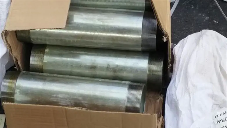 Seized weapons-making equipment at Gaza border