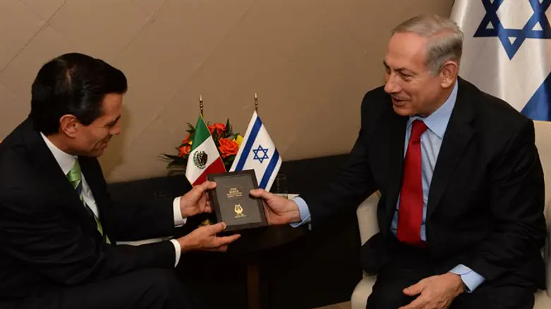 Binyamin Netanyahu, Mexican Pres. Enrique Pena-Nieto
