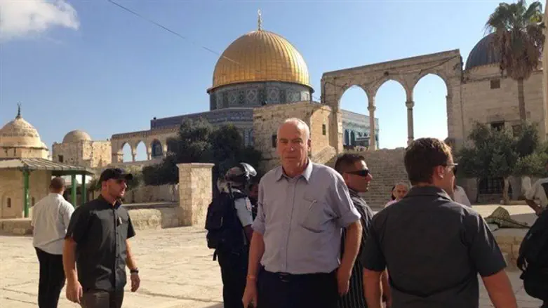 MK Ariel on Temple Mount