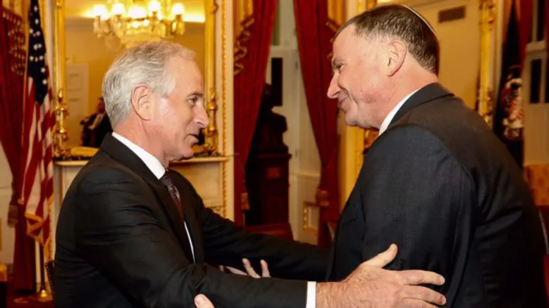 אדלשטיין וקרוקר