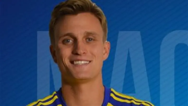 ארון שוינפלד. עבר לצהובים