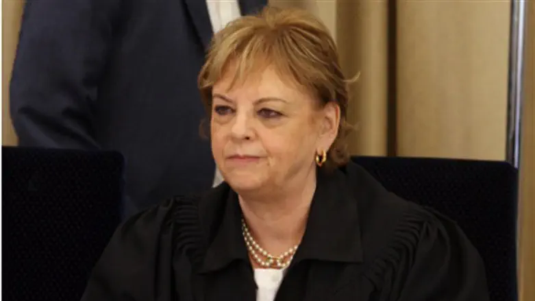 דורית בייניש