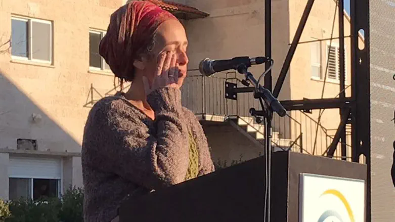 Тамар Низри