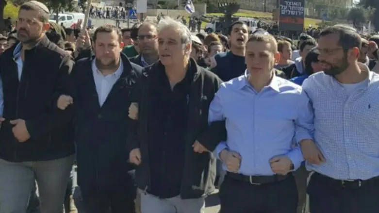 ראשי מועצות מפגינים בירושלים