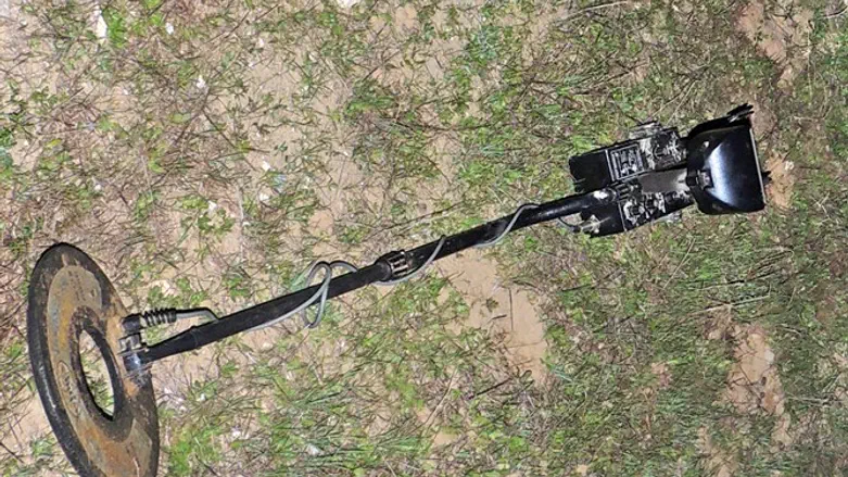 מגלה המתכות שנתפס