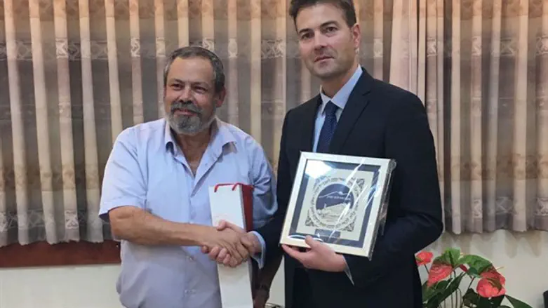 Vincenzo Saladino at Har Hevron Regional Council