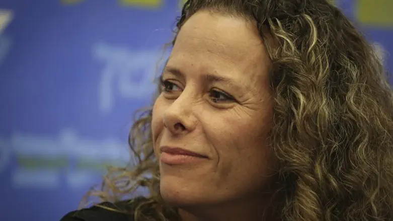 Ayelet Nahmias-Verbin