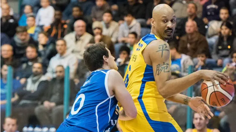 דווין סמית'. ערב מצויין שלו מול קרית גת