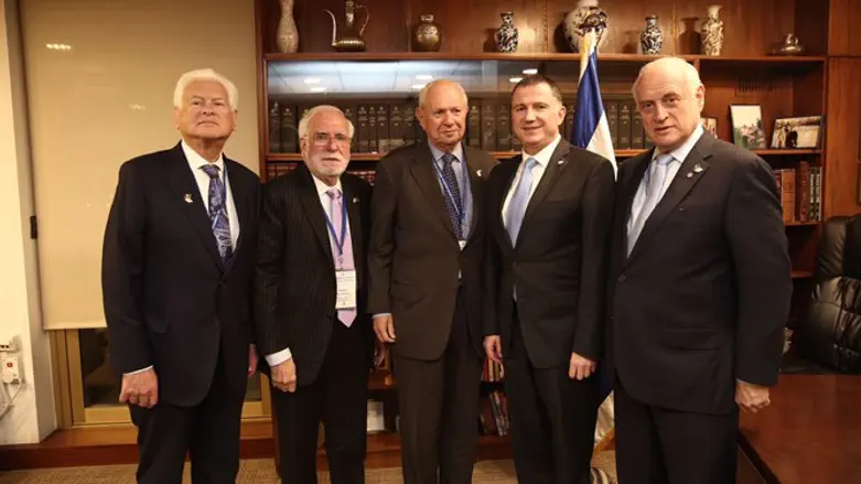 אדלשטיין וראשי הוועידה