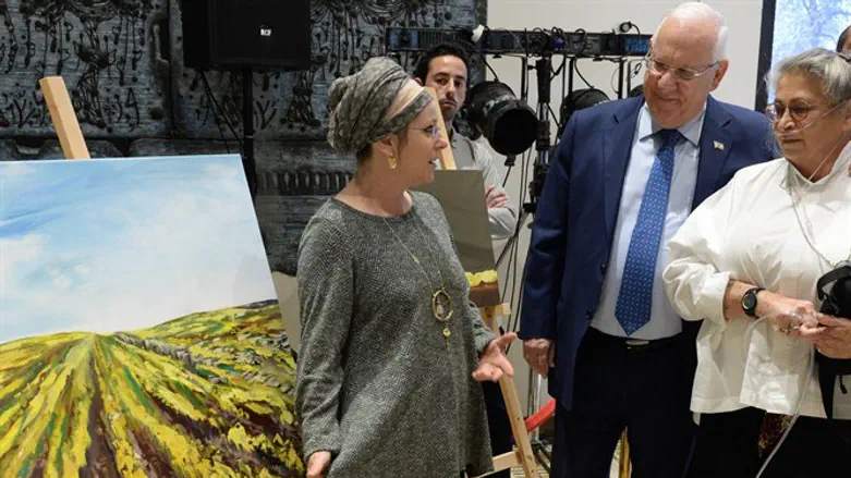 Art from Har Hevron at the President's Residence