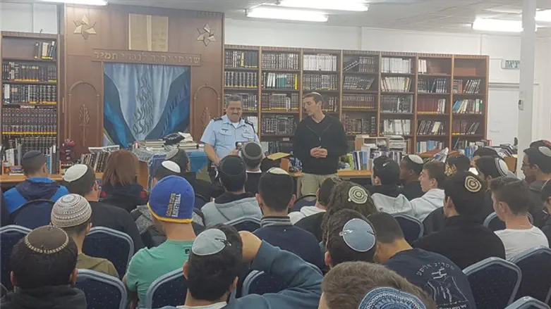 המפכ"ל במכינת אלישע