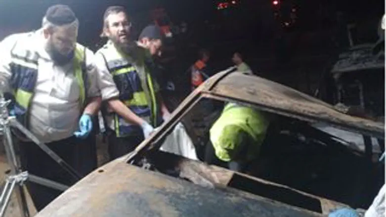 הרכב השרוף בתאונה בצומת הנגב