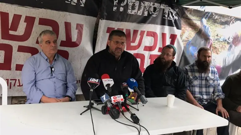 יו"ר מטה עמונה אביחי בוארון מודיע על פתיחה בשביתת רעב