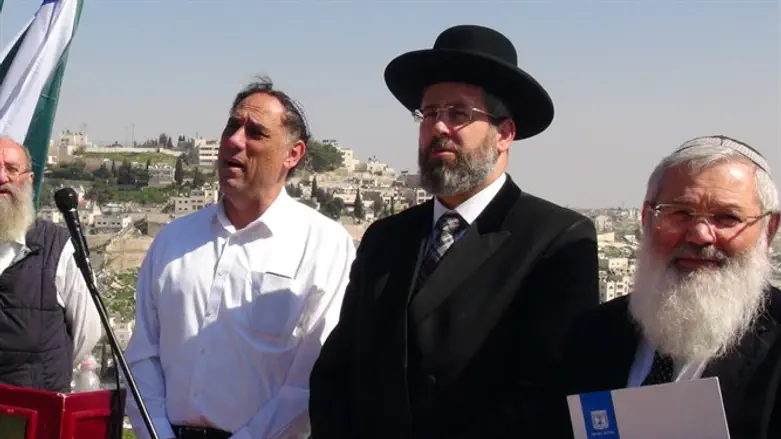 Rabbi Eli Ben-Dahan at ceremony