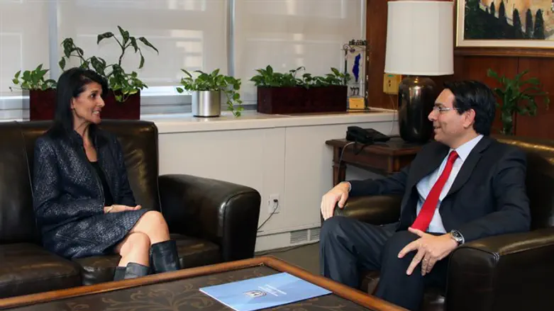 דנון עם השגרירה האמריקנית ניקי היילי