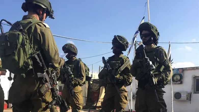 חיילי נחשון