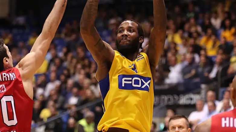 ויקטור ראד הערב, מול שחקן ממילאנו