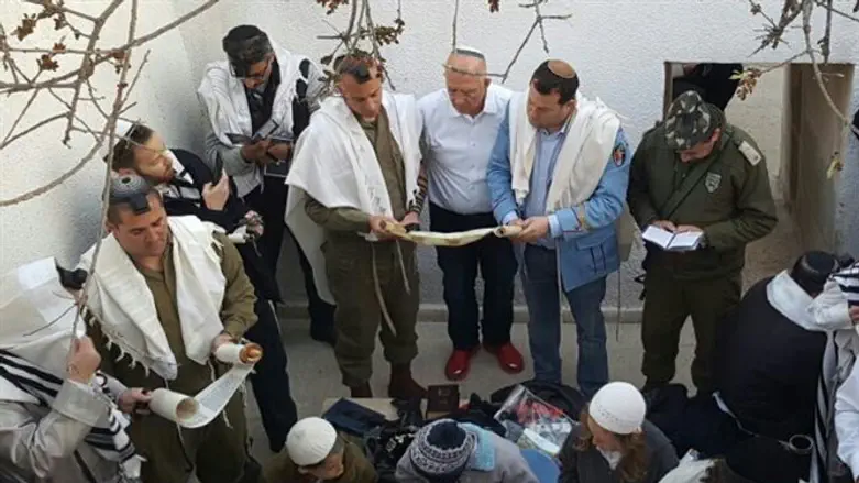 קריאת מגילה הבוקר