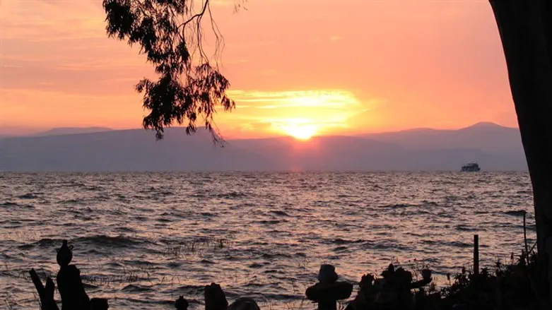 שקיעה בכנרת