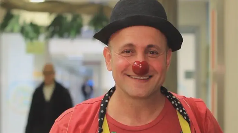 Israeli medical clown