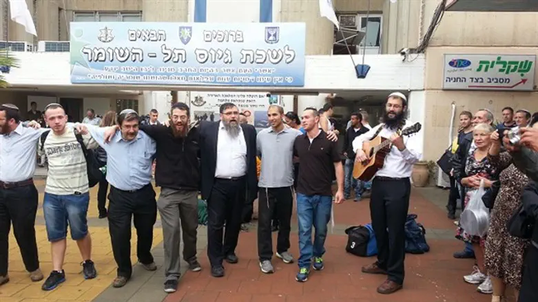 איך להפיג את המתח? גיוס חיילי הסדר