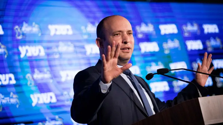 מעוניין לחסום תחרות פנימית. נפתלי בנט