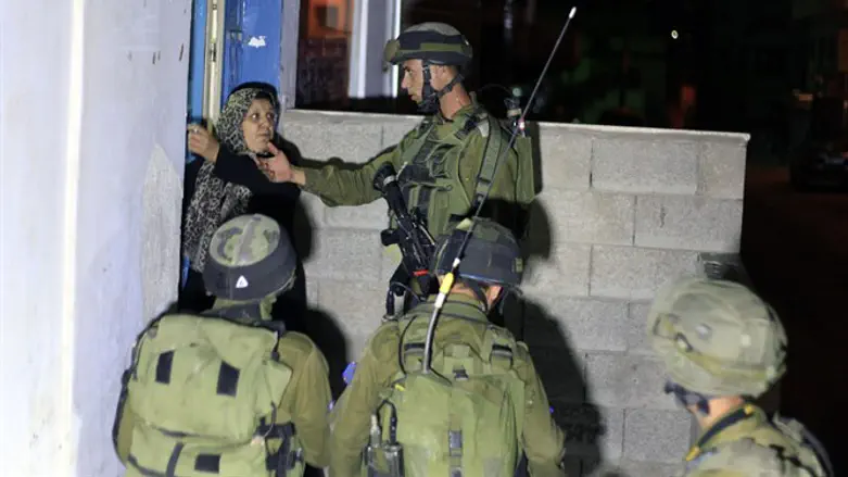 לוחצי צה''ל בחברון, אילוסטרציה