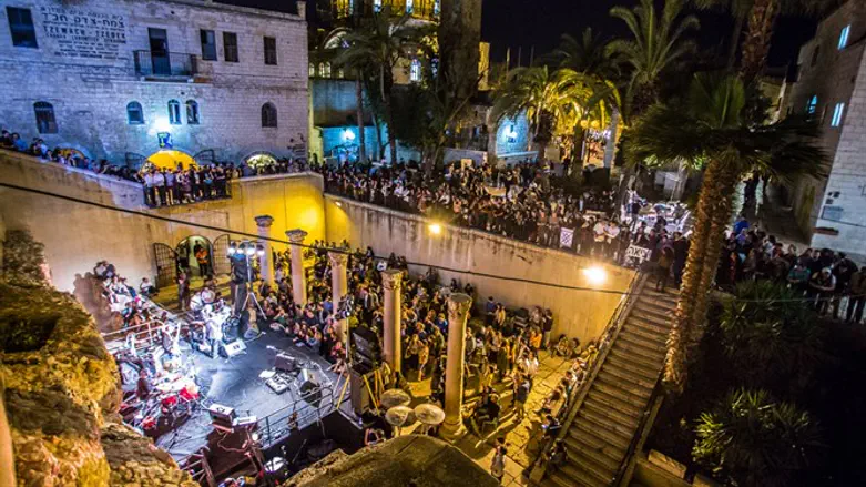 צלילים בעתיקה