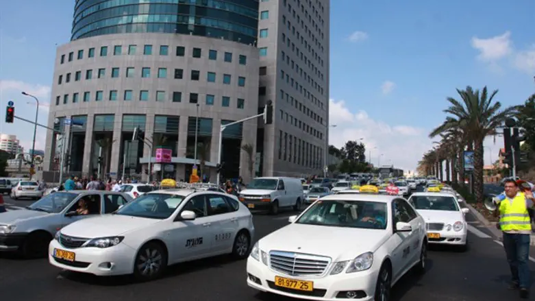 Такси (Иллюстрация)