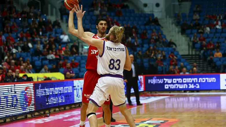 אליהו הערב. חזר בדיוק בזמן