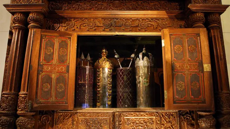 ספרי תורה. אילוסטרציה