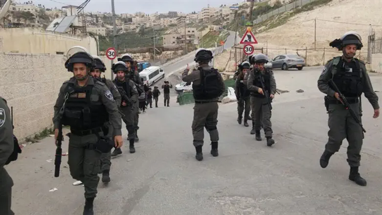 Police officers in Jabel Mukaber