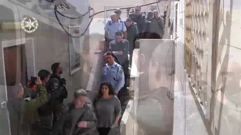 Возле дома террориста