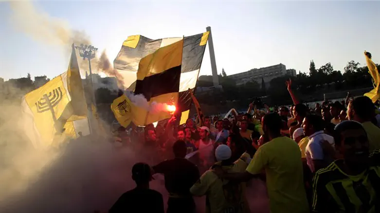 המאבק האידיאולוגי בין ישראל הראשונה לשנייה. 'טהורה לעד'