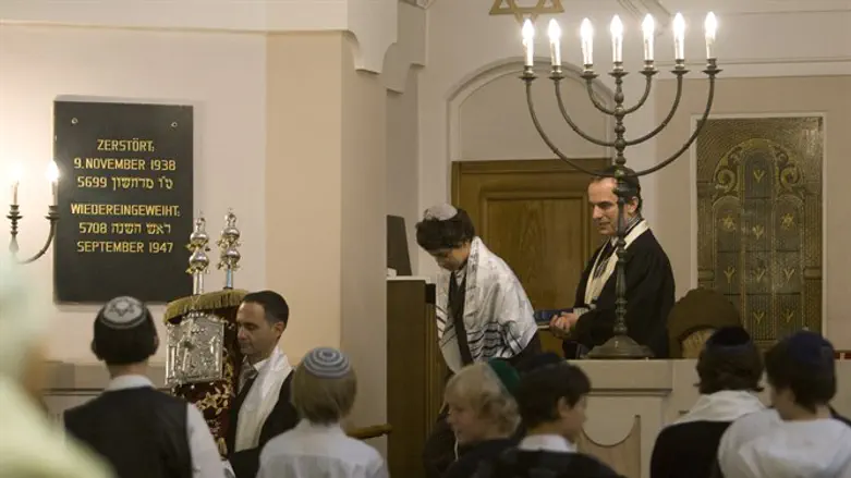 רק אם אפשר, בלי פוליטיקה. אילוסטרציה