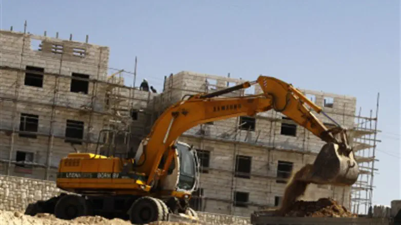 Building in Efrat