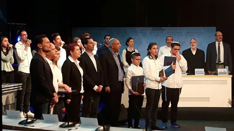 Certificates to Bible Quiz contestants