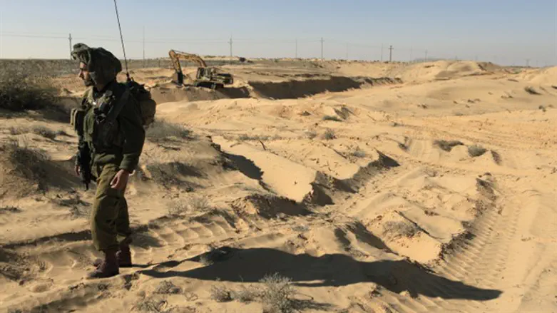 IDF at Sinai border